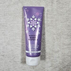Bath and Body Works Winter Berry Wonder Body Cream 8 oz 24 Hour Shea Lotion